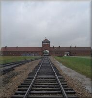 Auschwitz.jpg